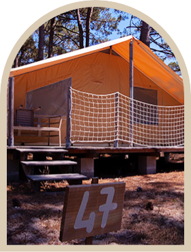 Vue d’ensemble des lodges en location au camping Montacabana